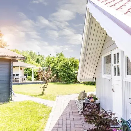 Dat Lutt Hus In Wewelsfleth, Nahe Gluckstadt * Wewelsfleth